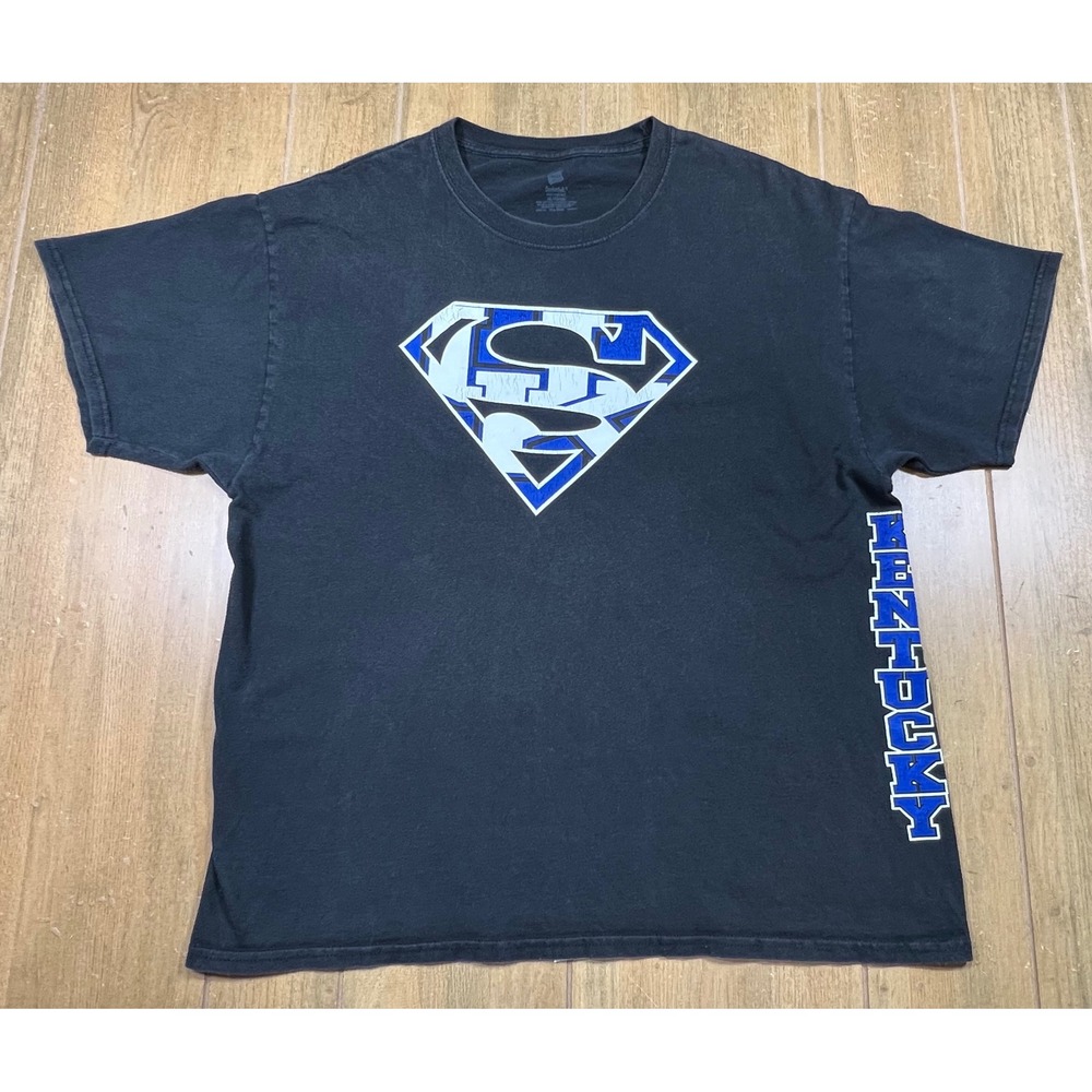 Hanes Superman Kentucky Graphic T-Shirt Mens XL Black Blue Shield Logo Tee